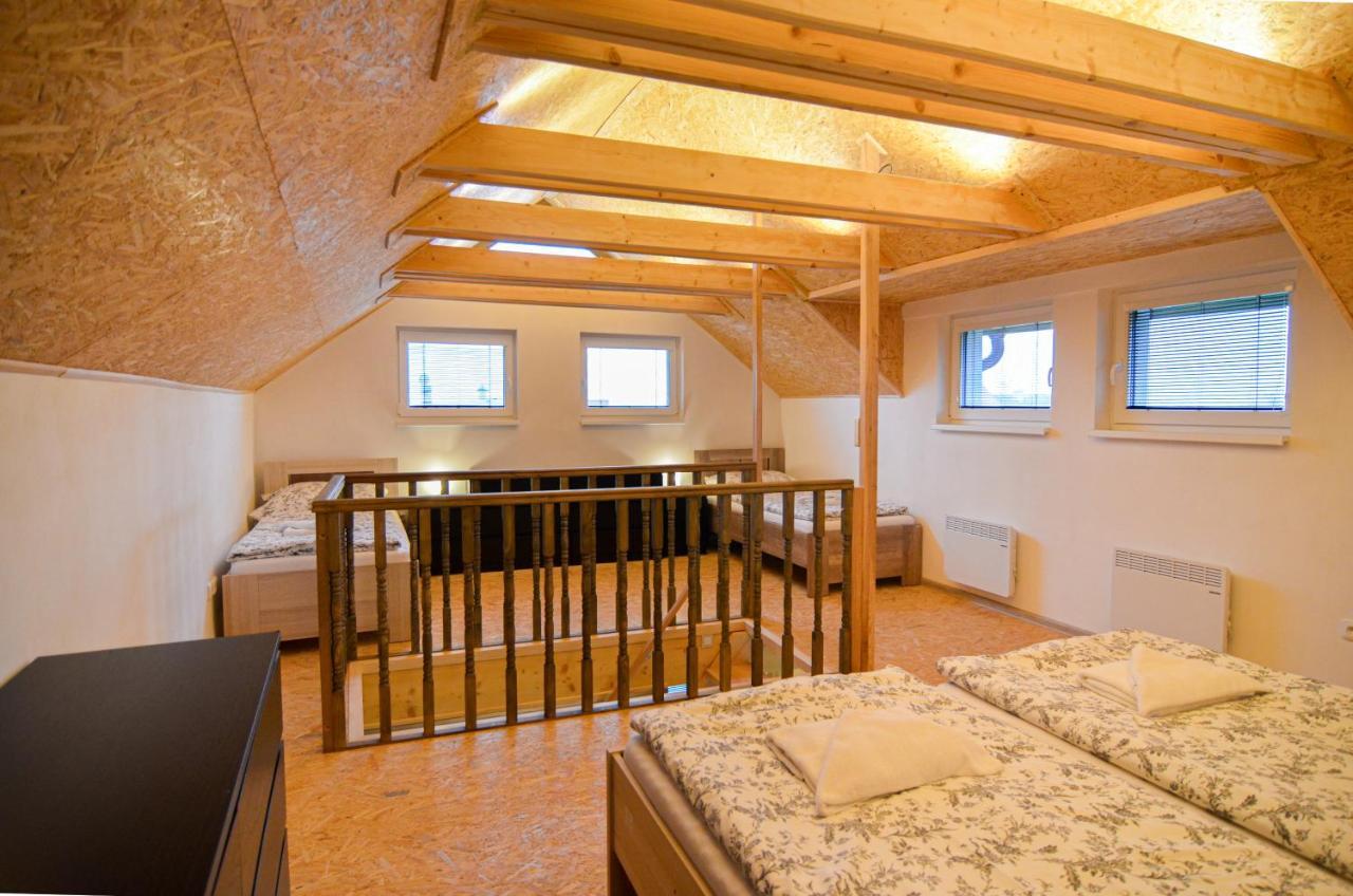 Apartmany Zajecak Zaječí Exteriör bild